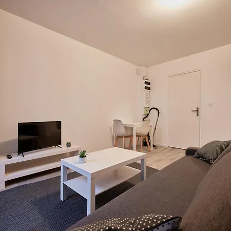 T2lescordeliers Apartment